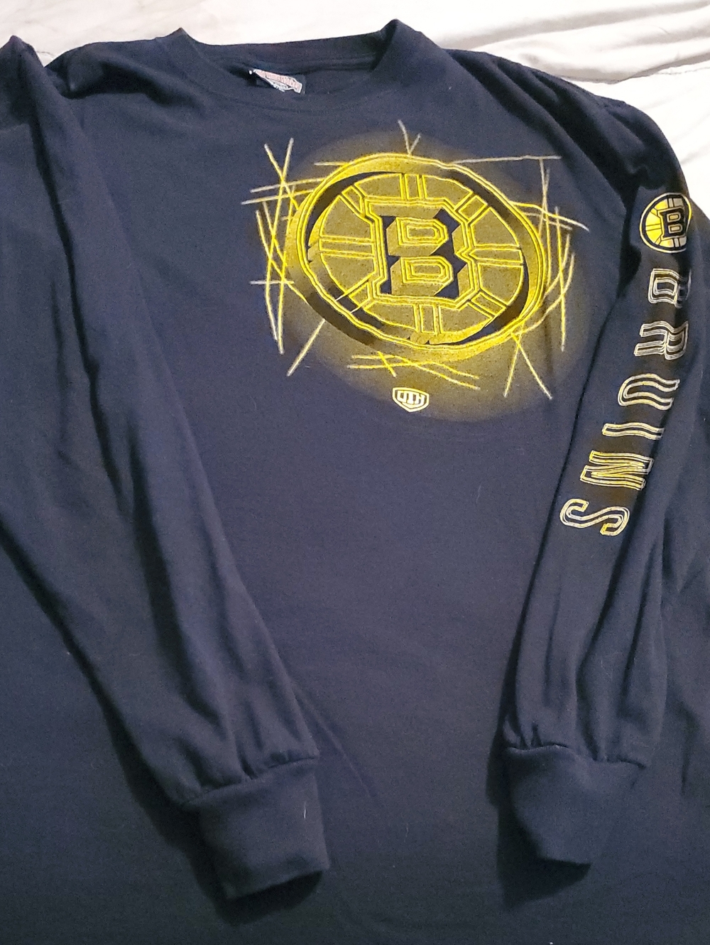 NHL OLD TIME HOCKEY Boston Bruins Long Sleeve T-shirt...🐻🏒